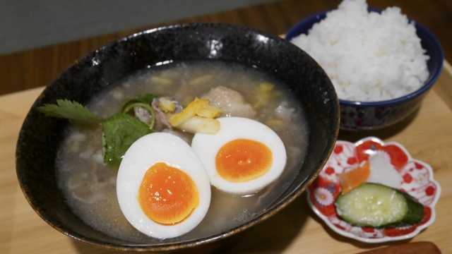 特製和牛肉吸いと、米と。
