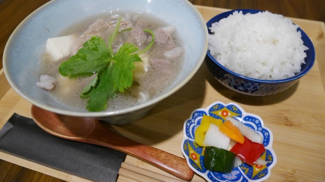 和牛肉吸いと、米と。